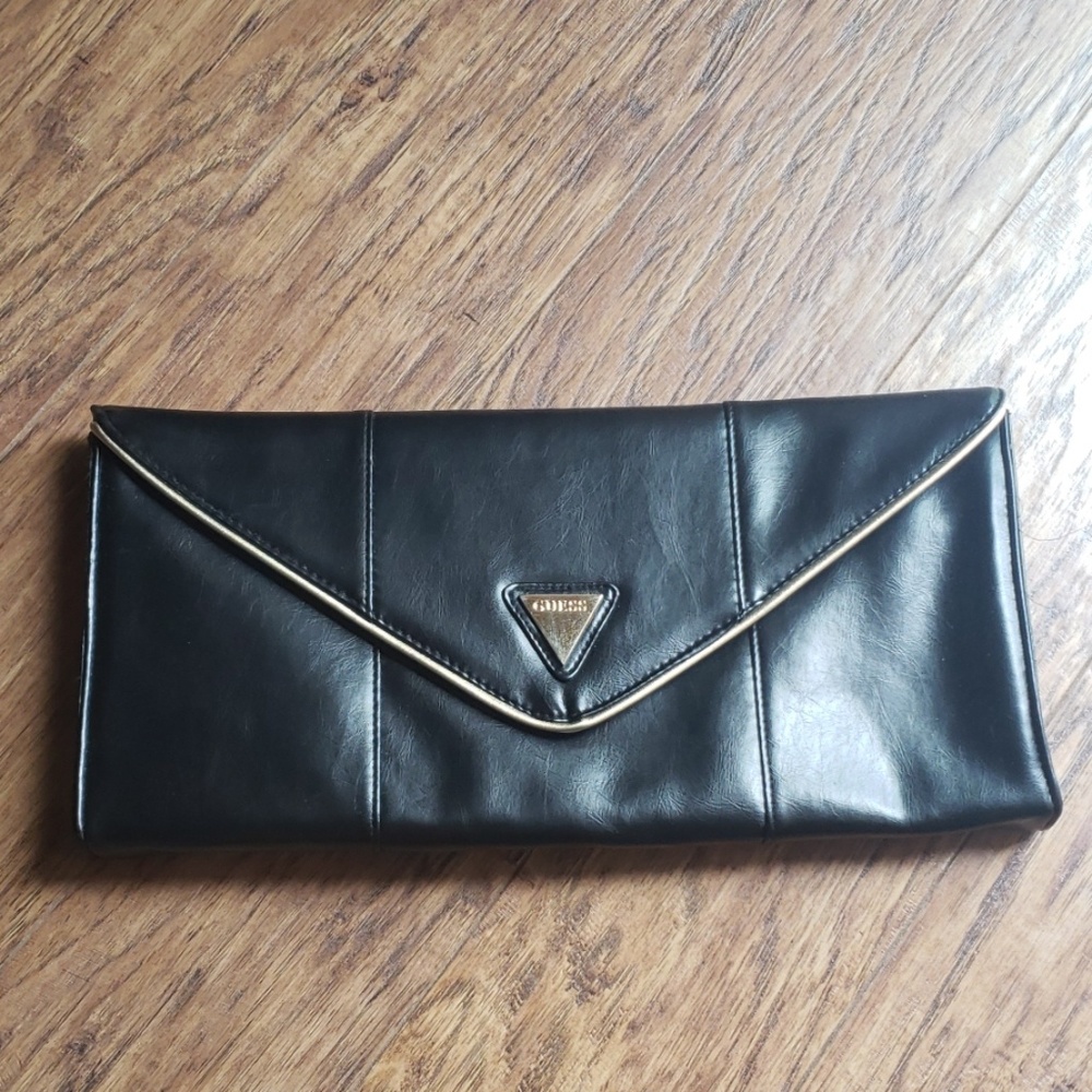 Vintage Guess XL clutch